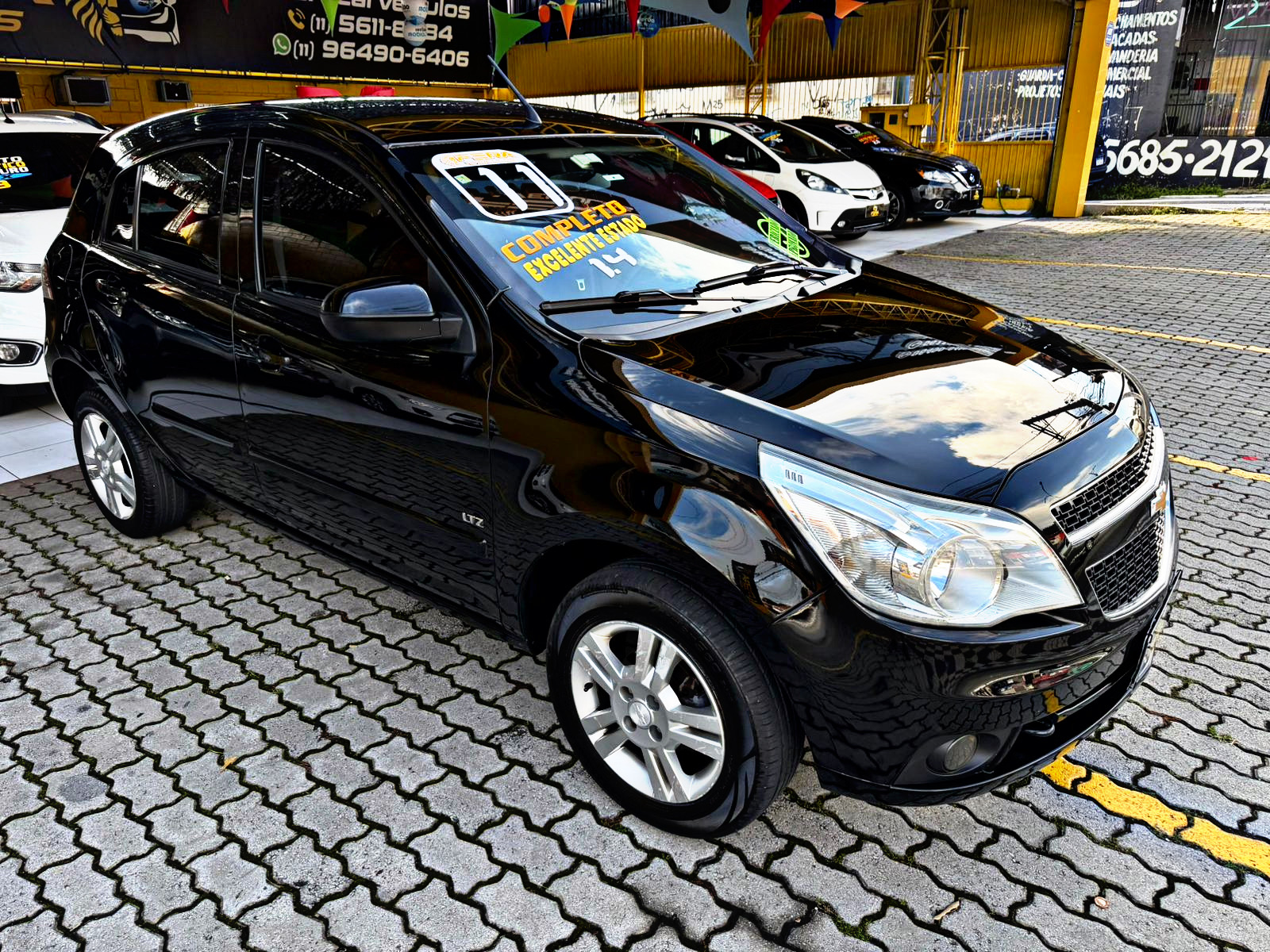 32383C28-6EAC-4FE8-B803-5A8FE35C0332